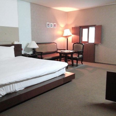 The Most Hotel Suwon Exteriör bild